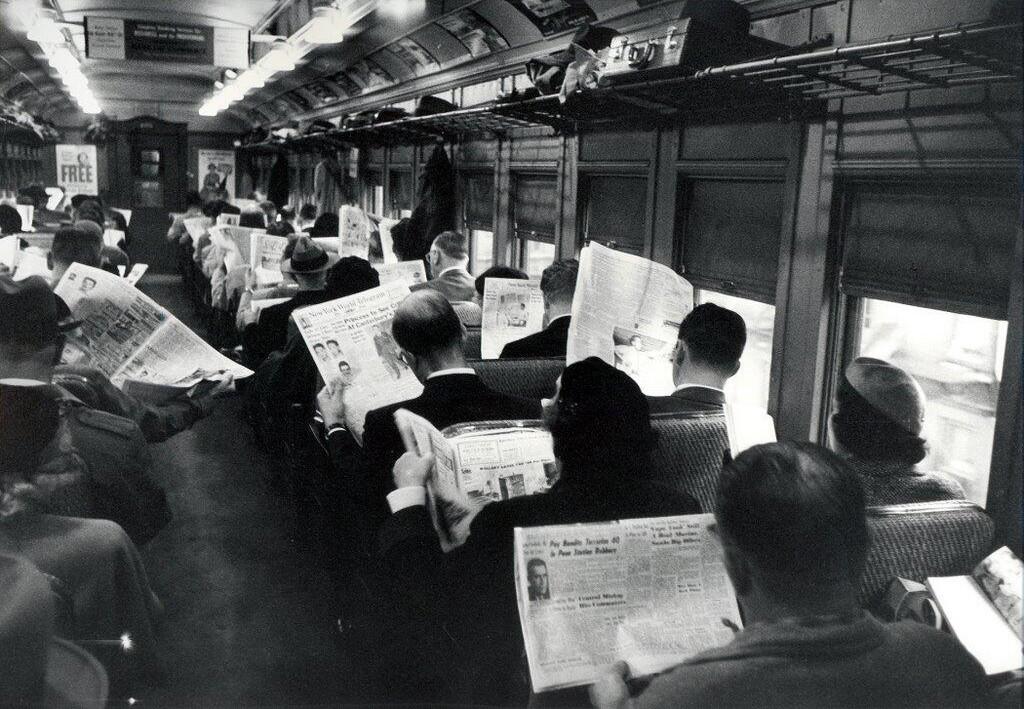reading_on_train